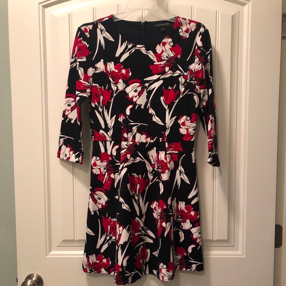 $13-Banana Republic dress. Size 0